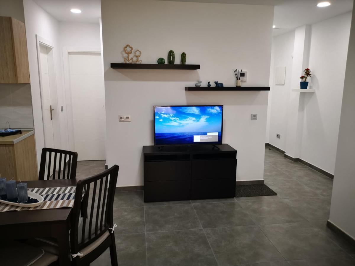 Lägenhet på 65 m² i Adeje, med 2 sovrum och 2 badrum  Costa Adeje  Exteriör bild