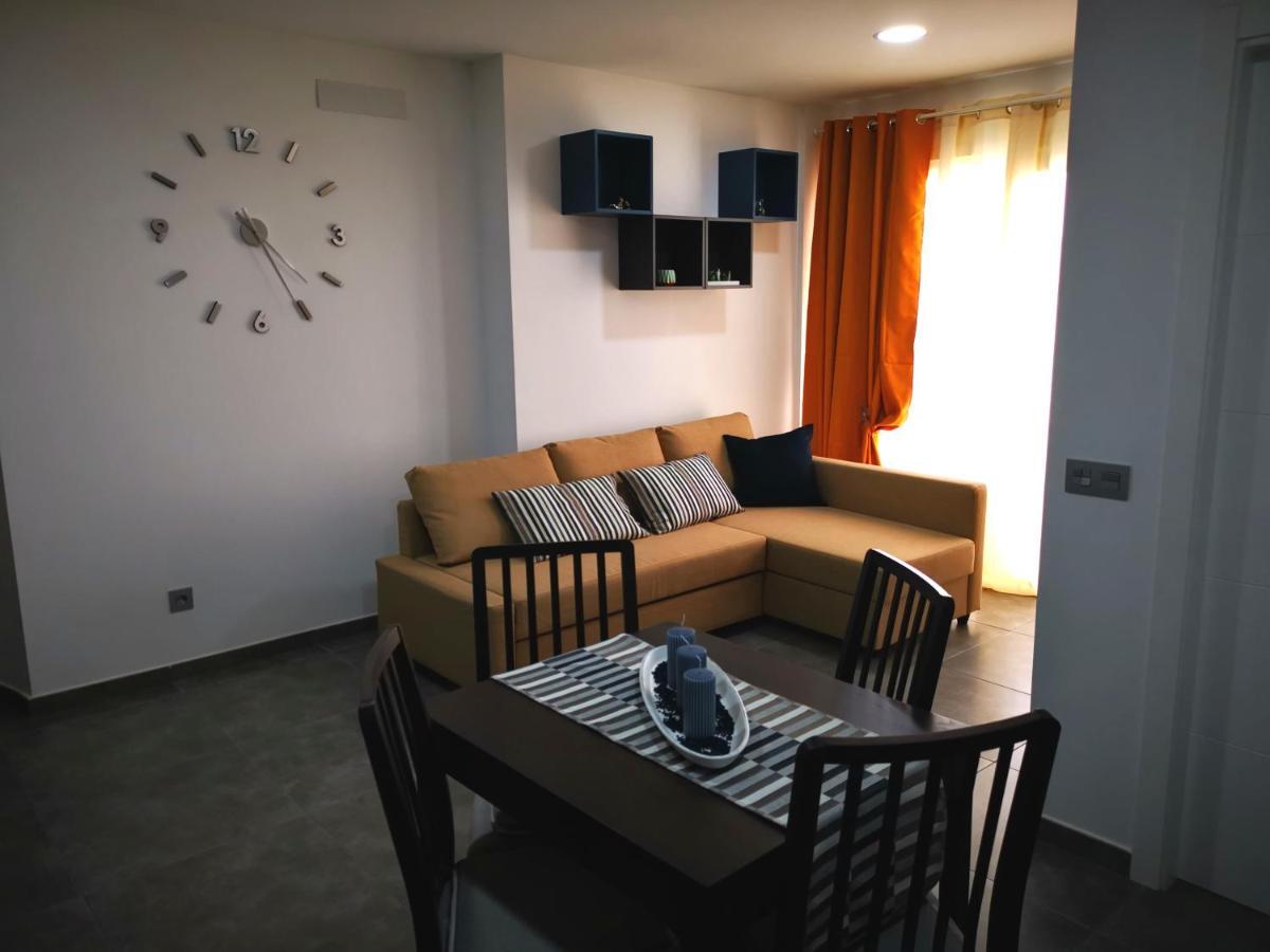 Lägenhet på 65 m² i Adeje, med 2 sovrum och 2 badrum  Costa Adeje  Exteriör bild