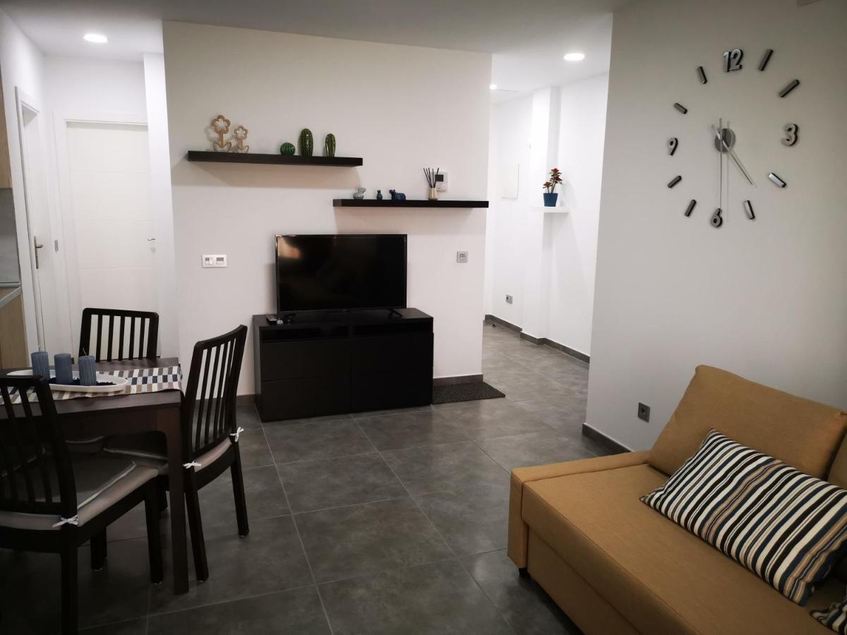 Lägenhet på 65 m² i Adeje, med 2 sovrum och 2 badrum  Costa Adeje  Exteriör bild
