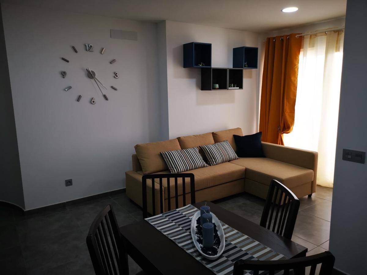 Lägenhet på 65 m² i Adeje, med 2 sovrum och 2 badrum  Costa Adeje  Exteriör bild